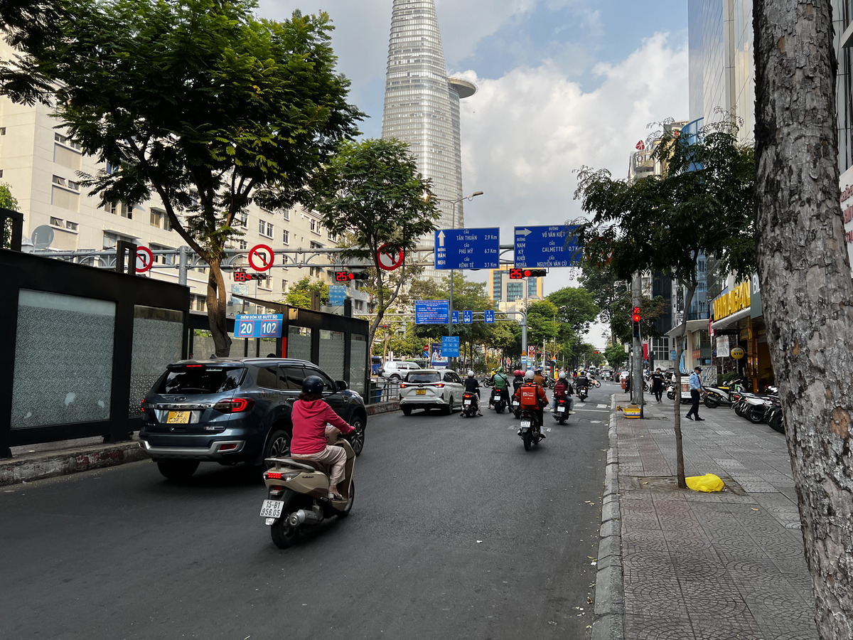 Picture Vietnam Saigon 2024-01 91 - Shopping Saigon