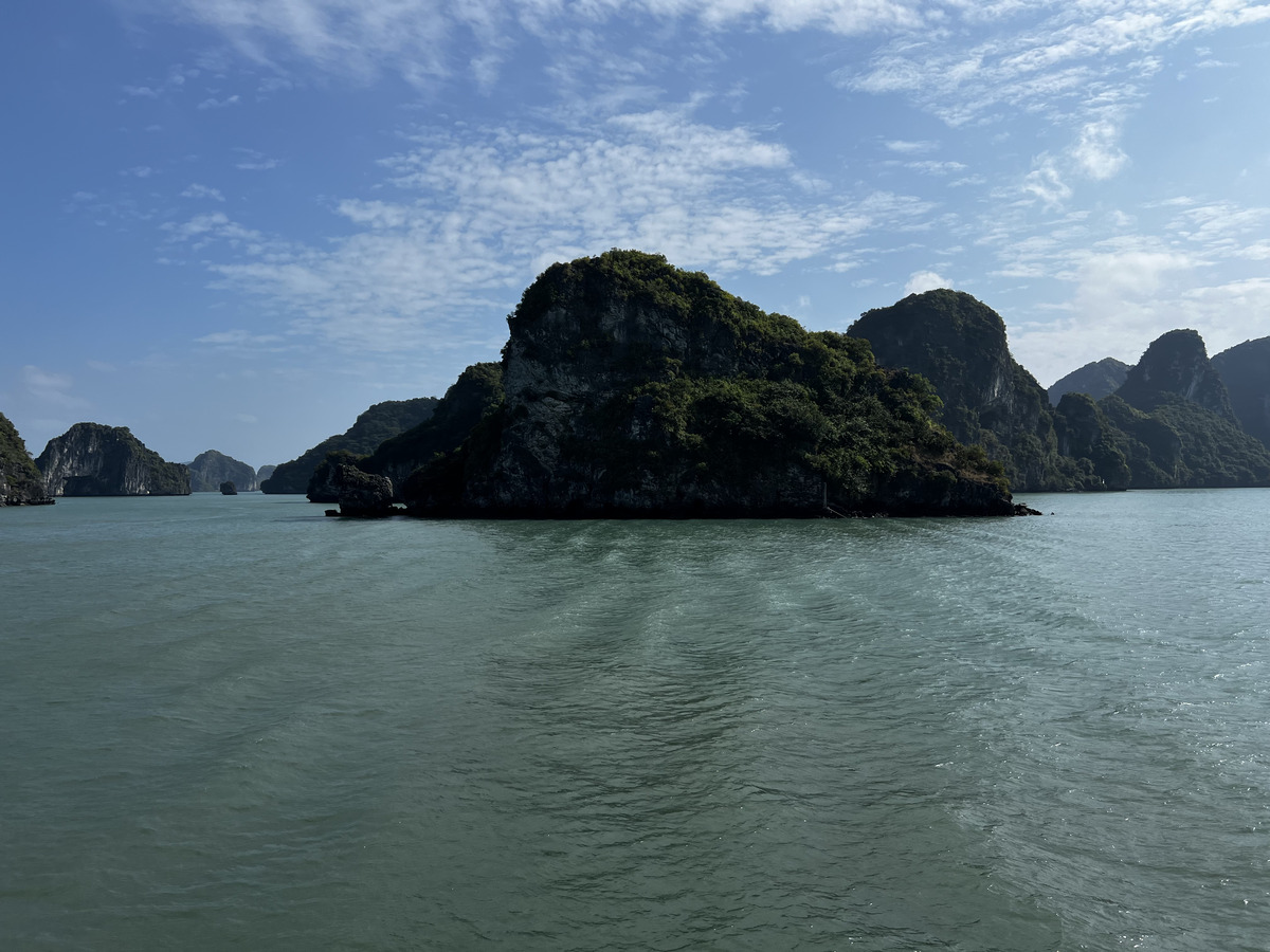 Picture Vietnam Ha Long Bay 2024-01 123 - Resorts Ha Long Bay