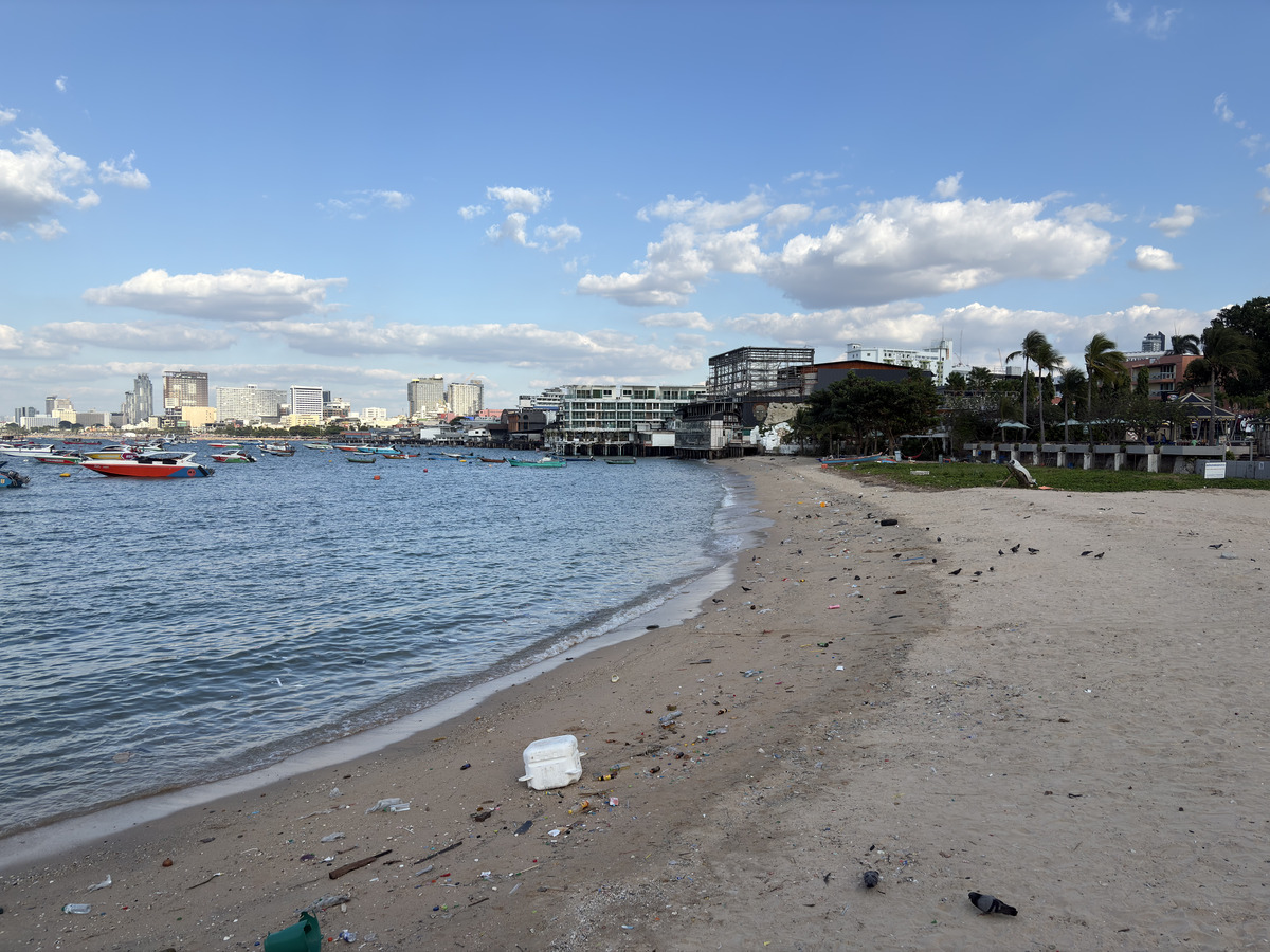 Picture Thailand Pattaya 2025-12 53 - Saving Pattaya