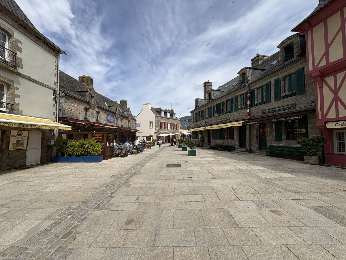 Picture France Concarneau Ville close 2026-04 70 - Room Ville close