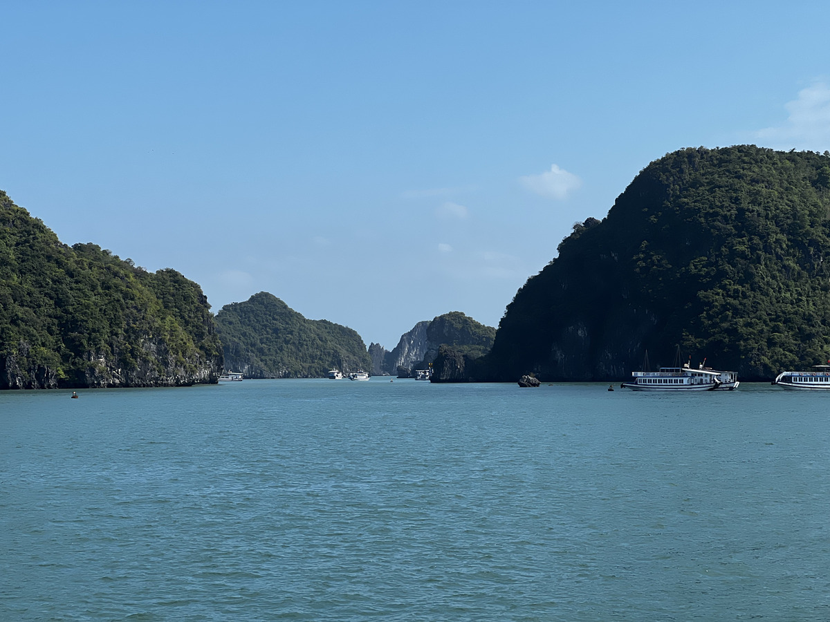 Picture Vietnam Ha Long Bay 2024-01 72 - City Sights Ha Long Bay