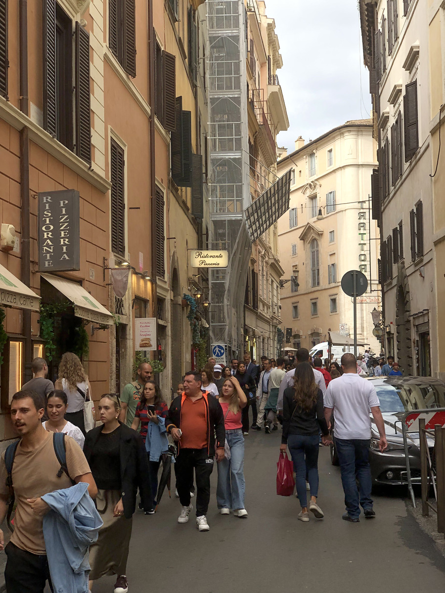 Picture Italy Rome 2024-09 5 - Savings Rome