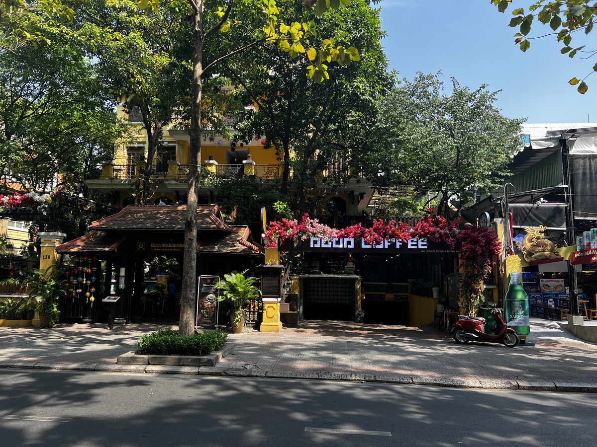 Picture Vietnam Saigon 2024-01 167 - French Restaurant Saigon