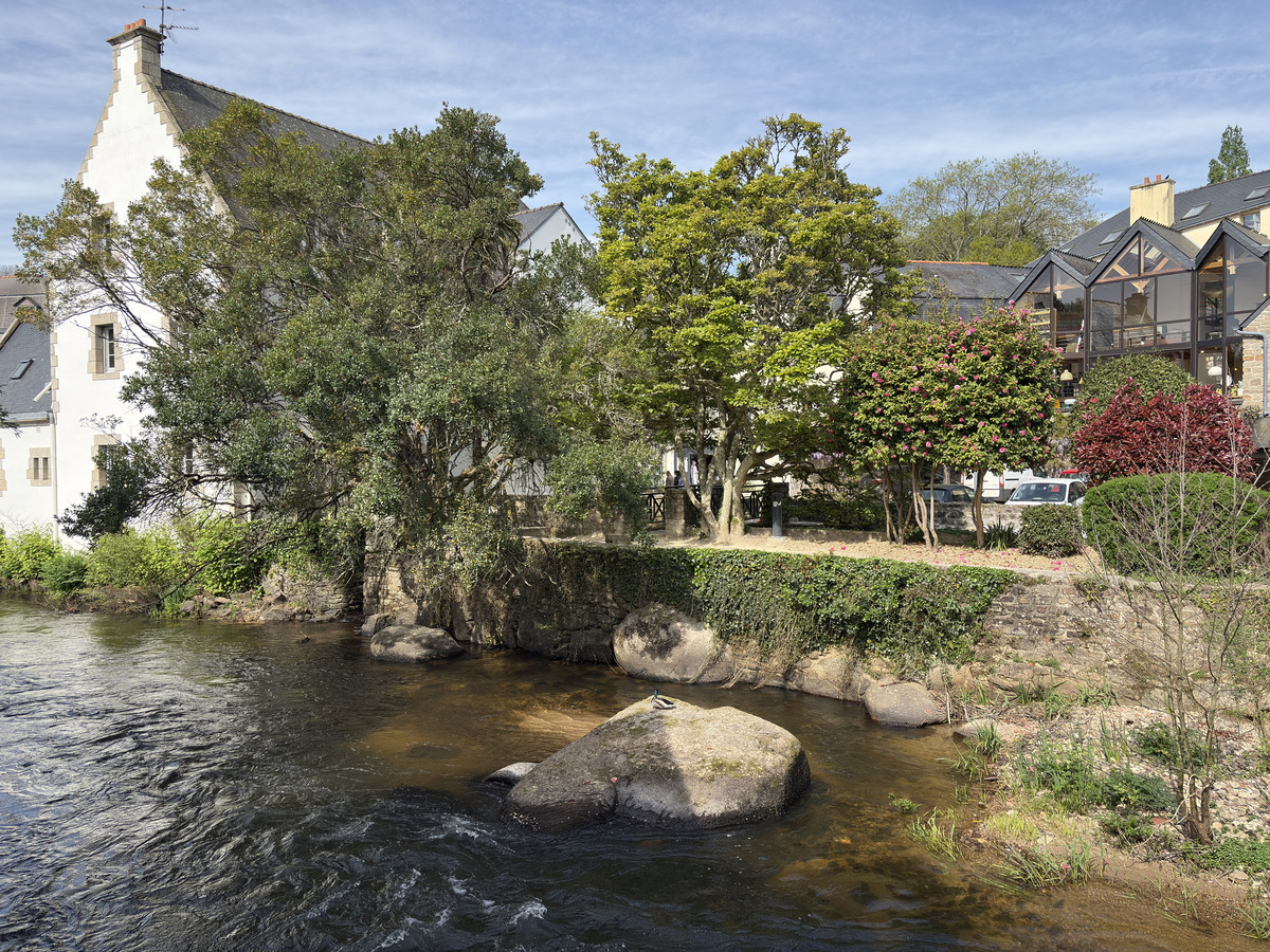 Picture France Pont Aven 2026-04 71 - Lands Pont Aven