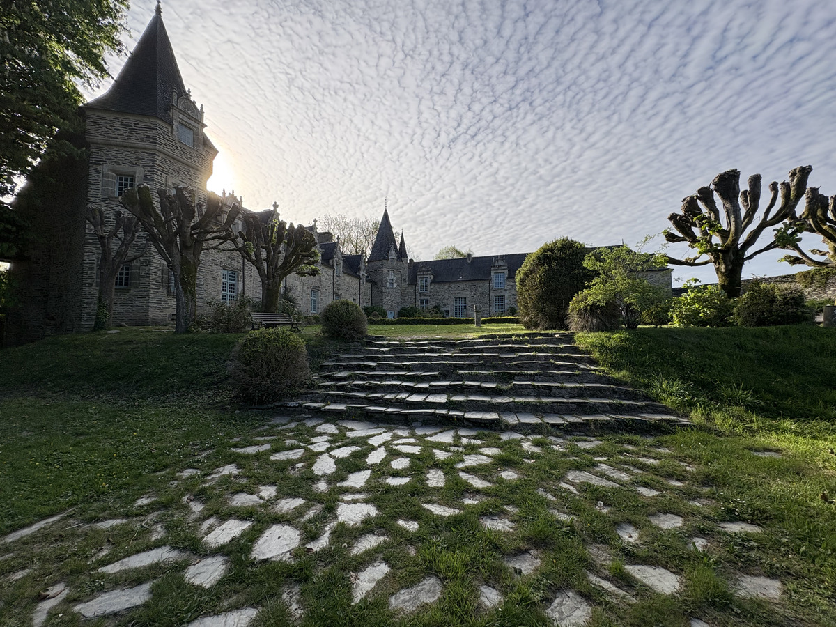 Picture France Rochefort en terre 2026-04 9 - Hotel Rochefort en terre