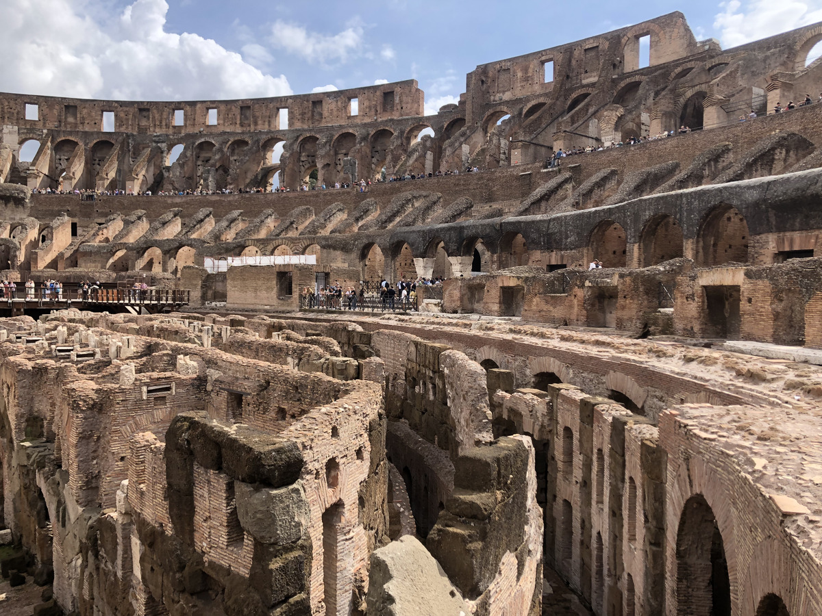 Picture Italy Rome The Colosseum 2024-09 53 - Winter The Colosseum