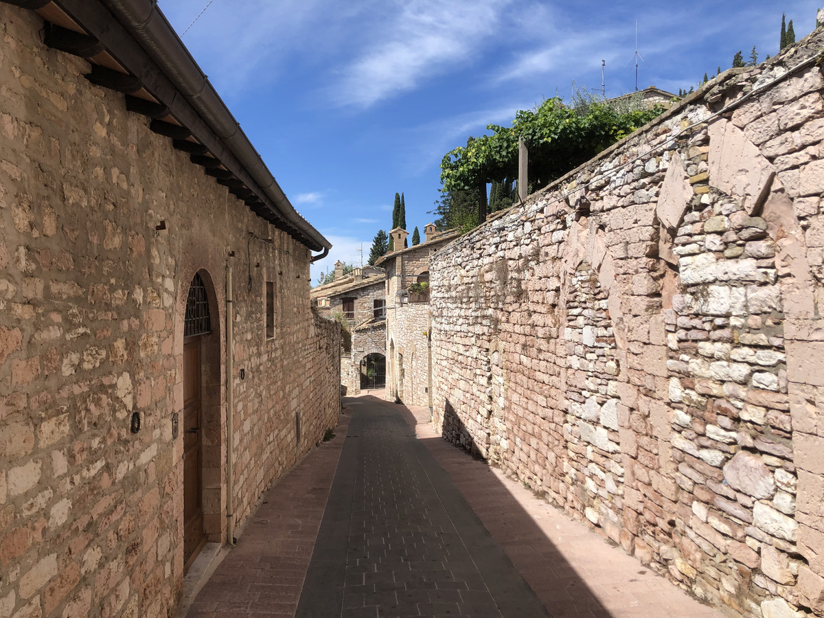 Picture Italy Assisi 2024-09 95 - Spring Assisi
