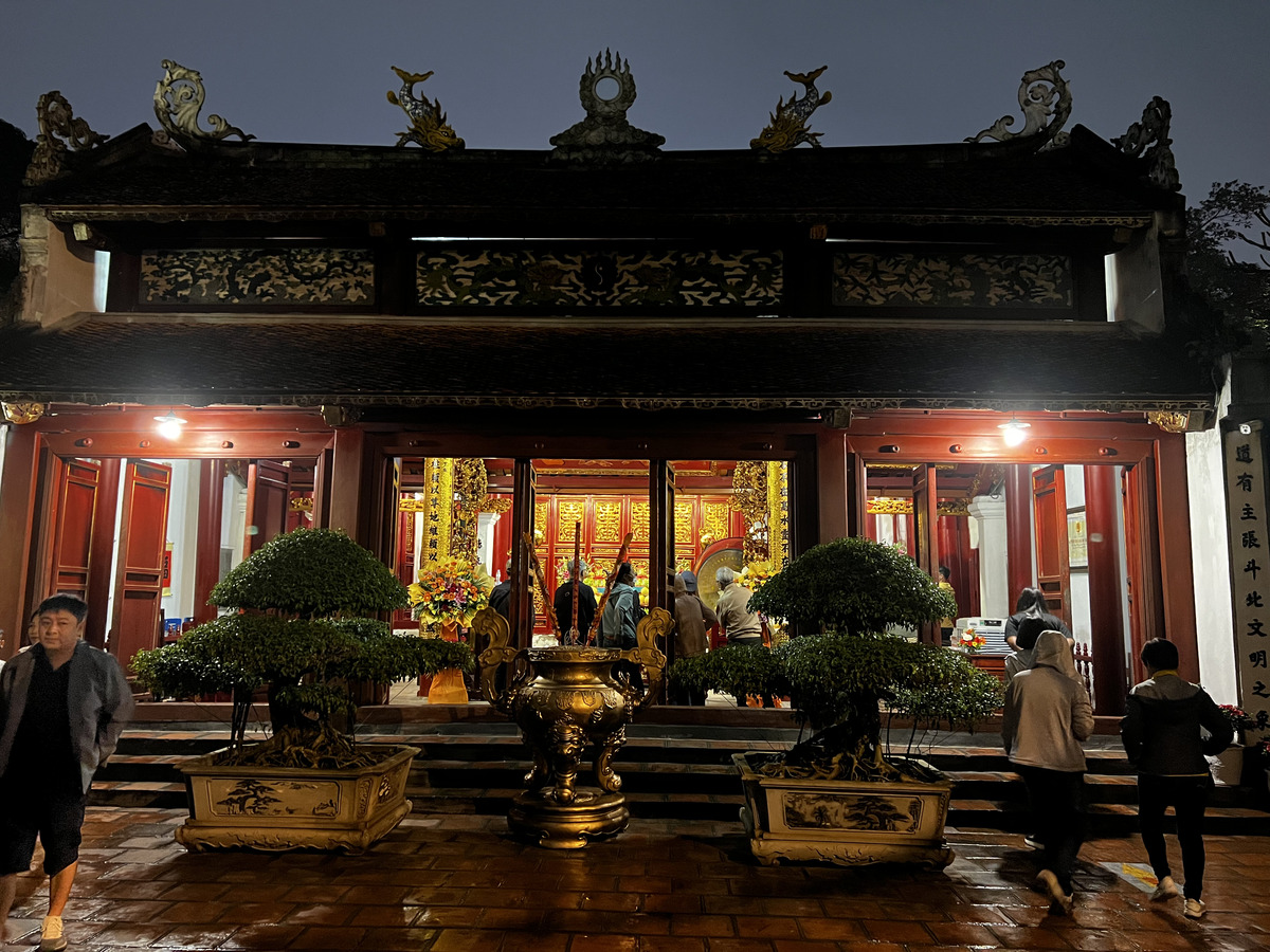 Picture Vietnam Hanoi Hoan Kiem Lake 2024-01 33 - Rental Hoan Kiem Lake