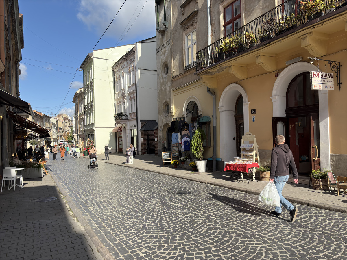 Picture Ukraine Lviv 2024-10 386 - Streets Lviv