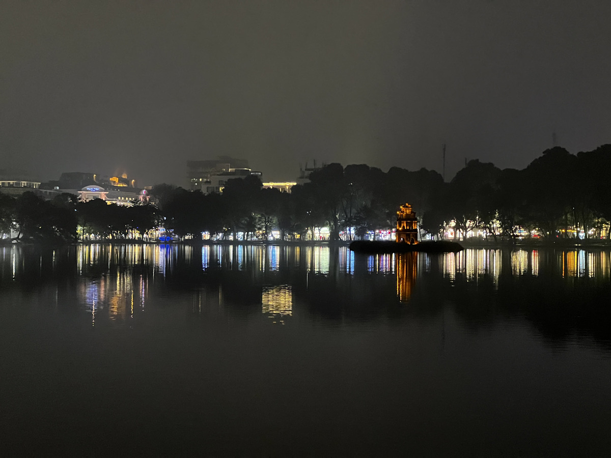 Picture Vietnam Hanoi Hoan Kiem Lake 2024-01 21 - Rental Hoan Kiem Lake
