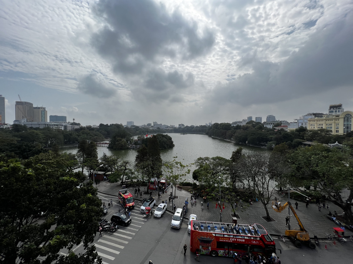 Picture Vietnam Hanoi Hoan Kiem Lake 2024-01 0 - To see Hoan Kiem Lake