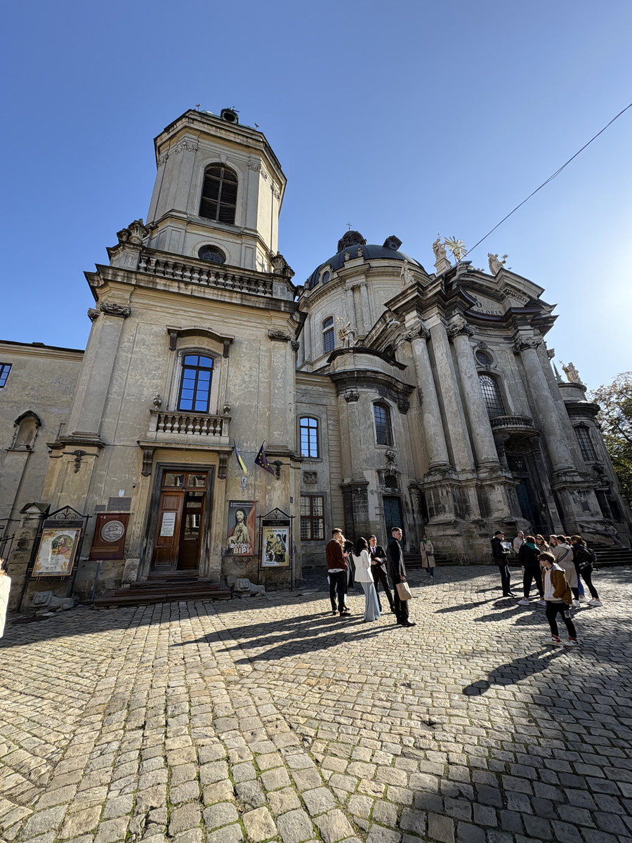 Picture Ukraine Lviv 2024-10 58 - Transport Lviv