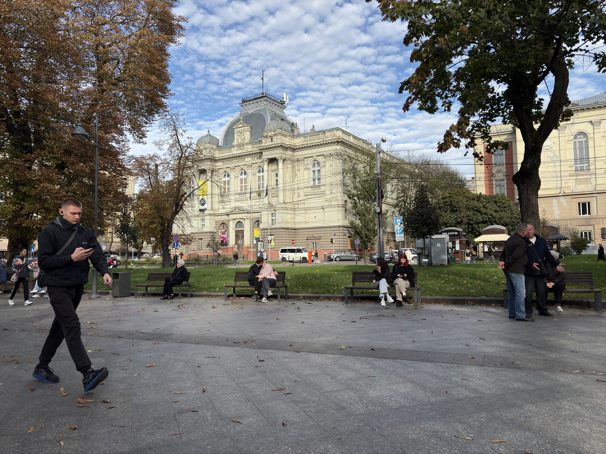 Picture Ukraine Lviv 2024-10 421 - Shopping Lviv