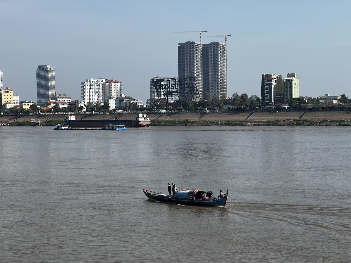 Picture Cambodia Phnom Penh 2024-01 155 - Lands Phnom Penh