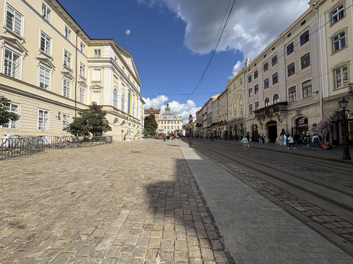 Picture Ukraine Lviv 2025-09 61 - Saving Lviv