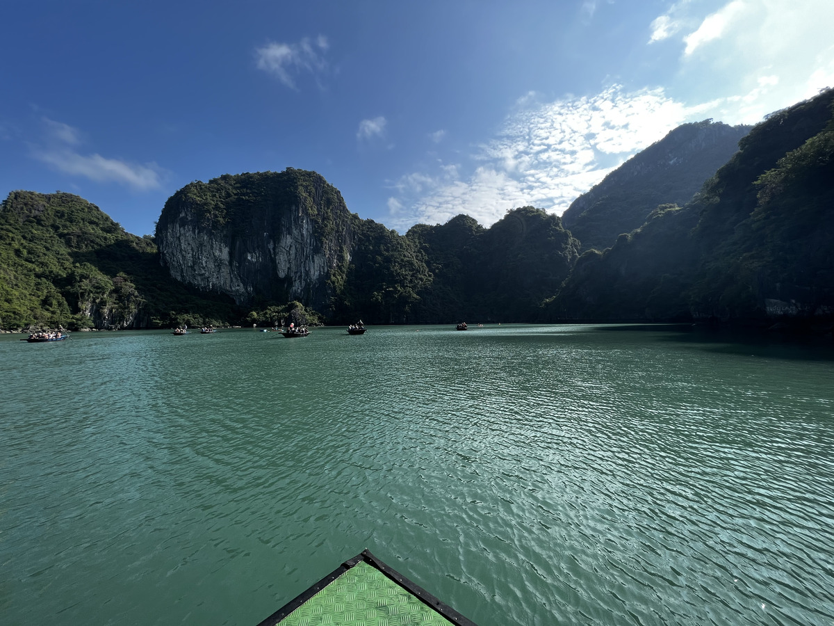 Picture Vietnam Ha Long Bay 2024-01 171 - Night Ha Long Bay