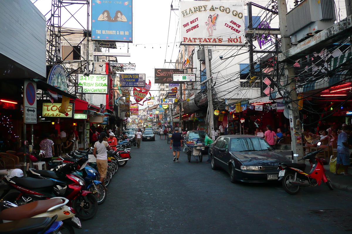 Picture Thailand Pattaya Walking Street 2008-01 79 - Restaurant Walking Street