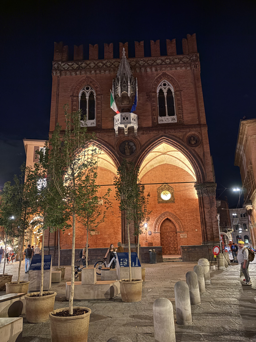 Picture Italy Bologna 2025-09 6 - Winter Bologna