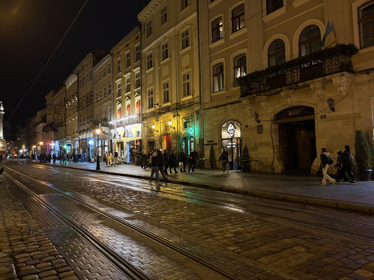 Picture Ukraine Lviv 2024-10 244 - Restaurant Lviv