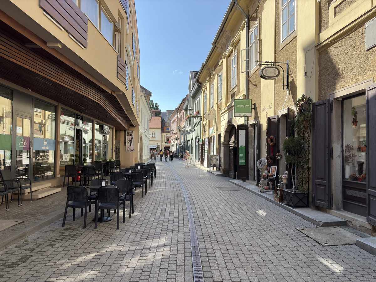 Picture Hungary Eger 2025-09 4 - Streets Eger