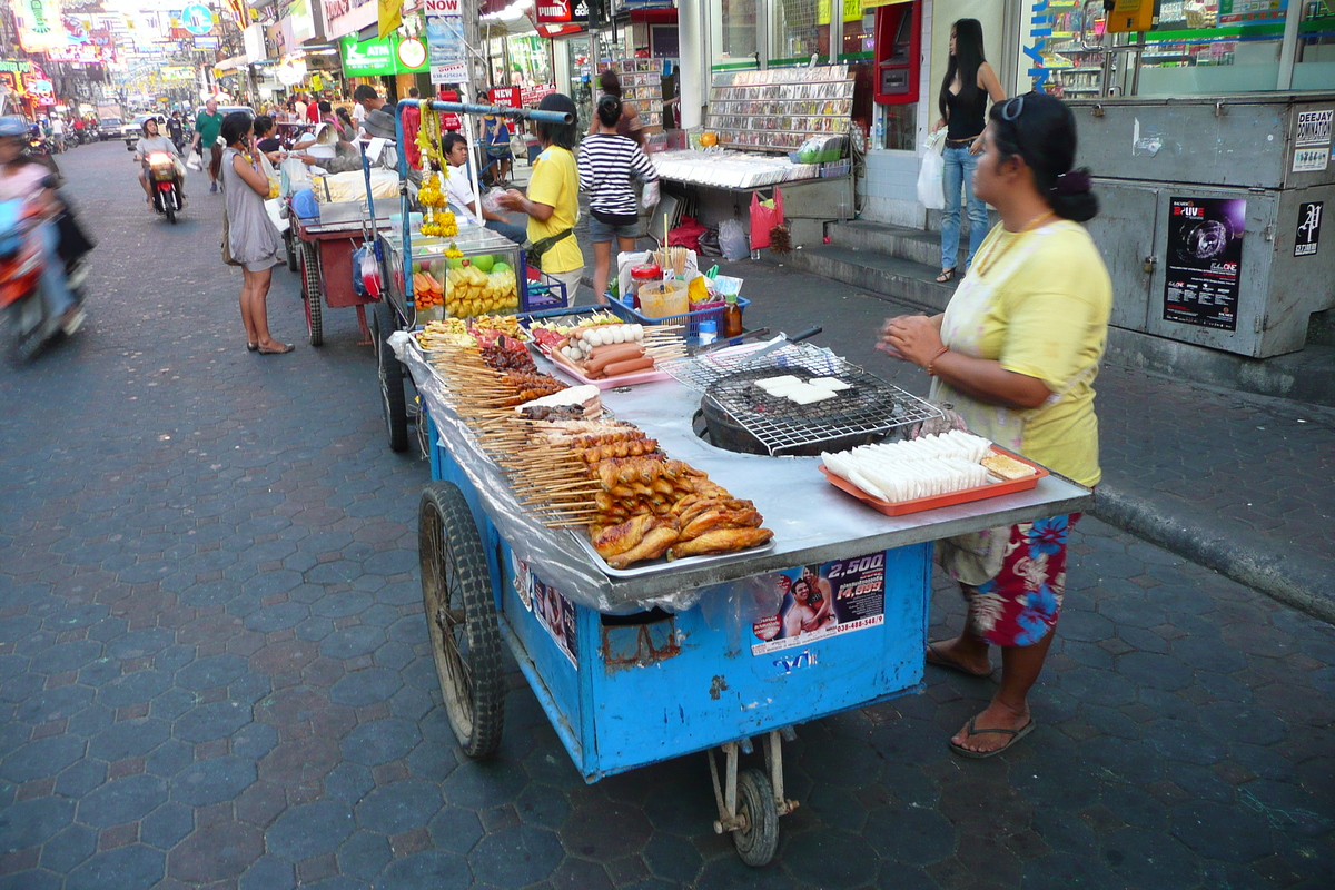 Picture Thailand Pattaya Walking Street 2008-01 3 - Sunrise Walking Street