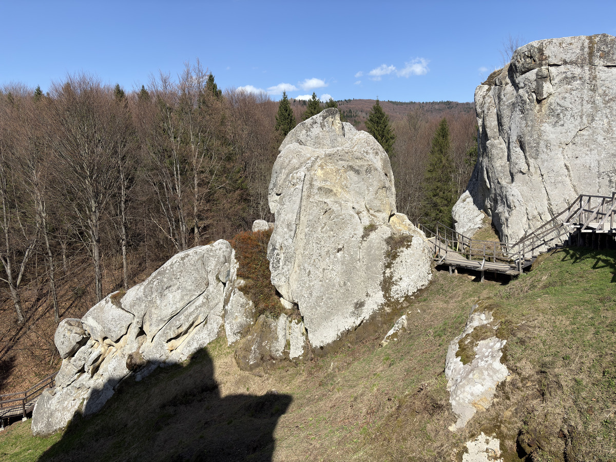 Picture Ukraine Tustan 2025-04 4 - Lands Tustan
