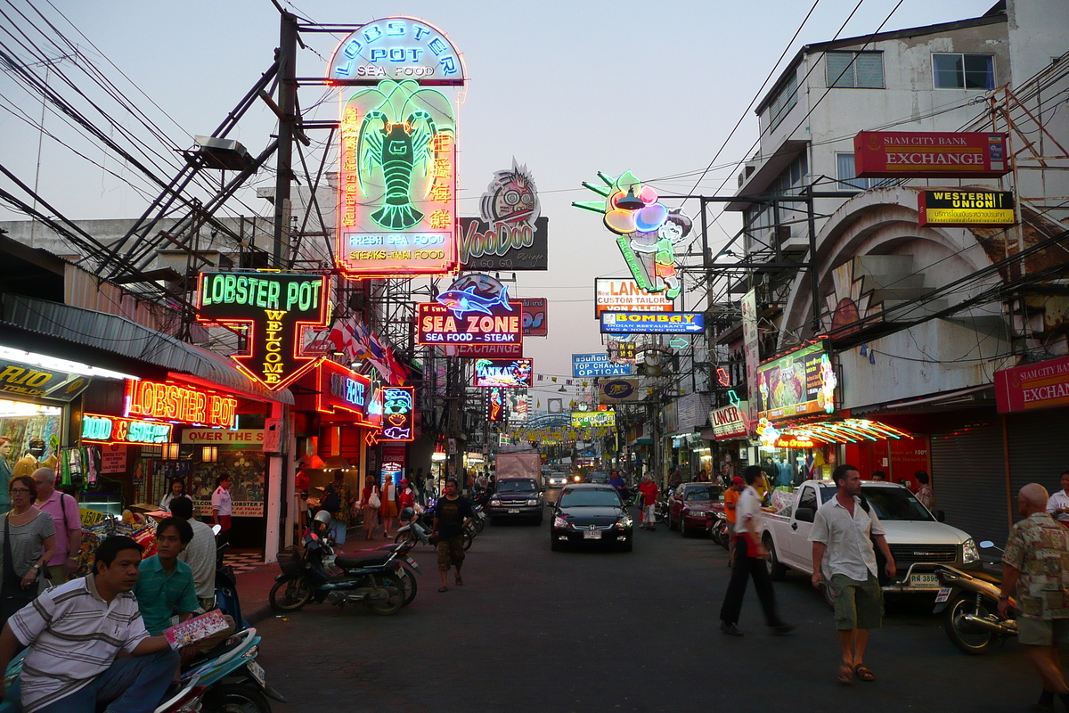 Picture Thailand Pattaya Walking Street 2008-01 14 - Waterfalls Walking Street