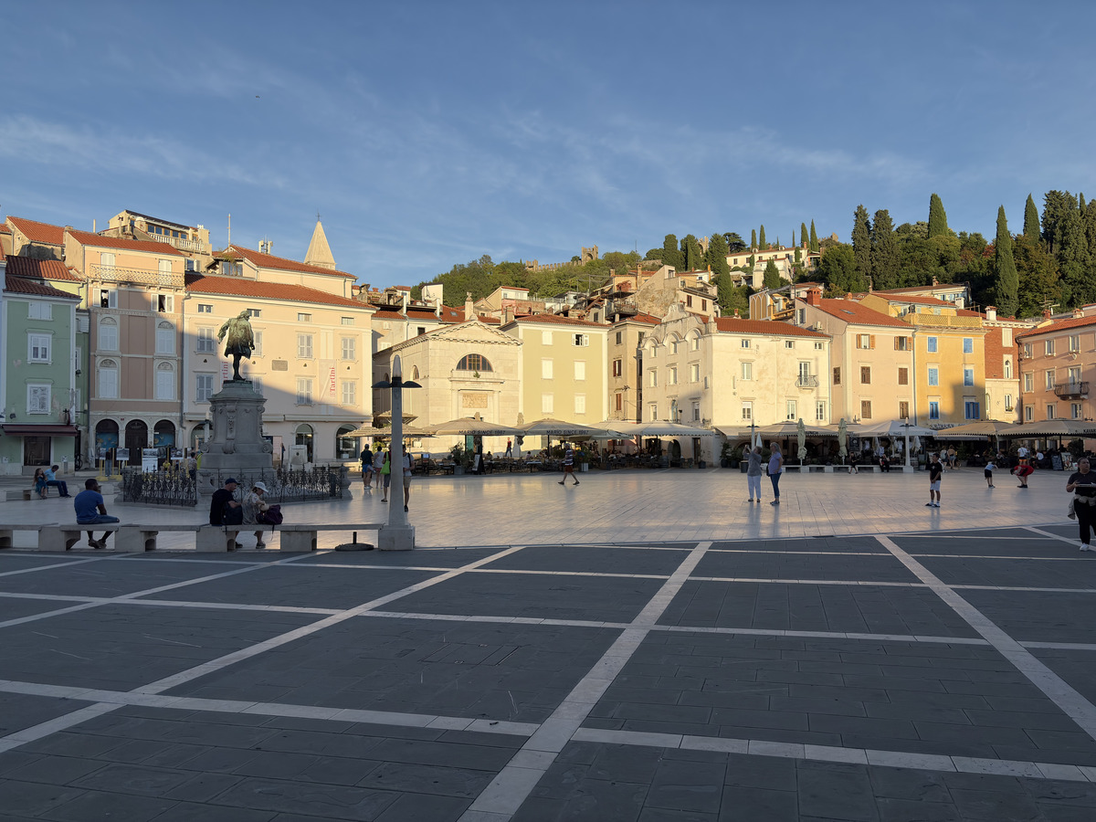 Picture Slovenia Piran 2025-09 15 - Hot Season Piran