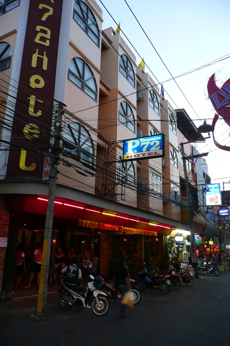 Picture Thailand Pattaya Walking Street 2008-01 22 - Spring Walking Street