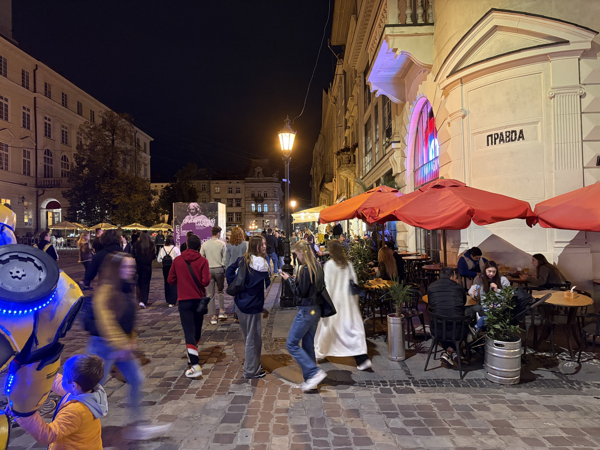 Picture Ukraine Lviv 2024-10 456 - Lakes Lviv