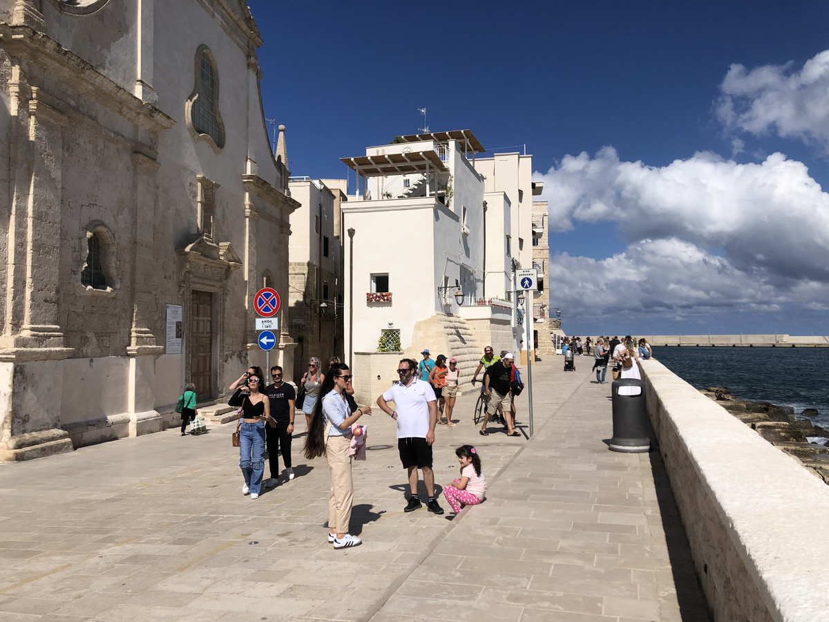 Picture Italy Monopoli 2024-09 70 - Shopping Monopoli