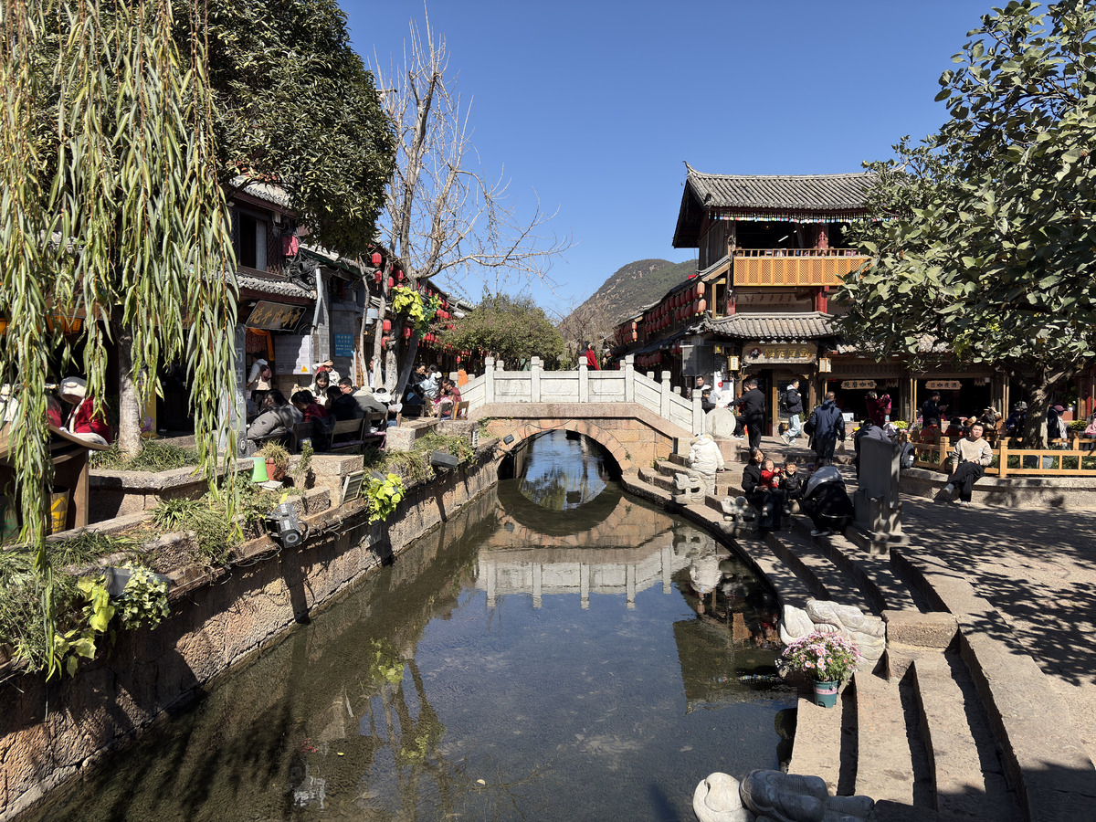 Picture China Lijiang 2026-01 700 - Street Lijiang