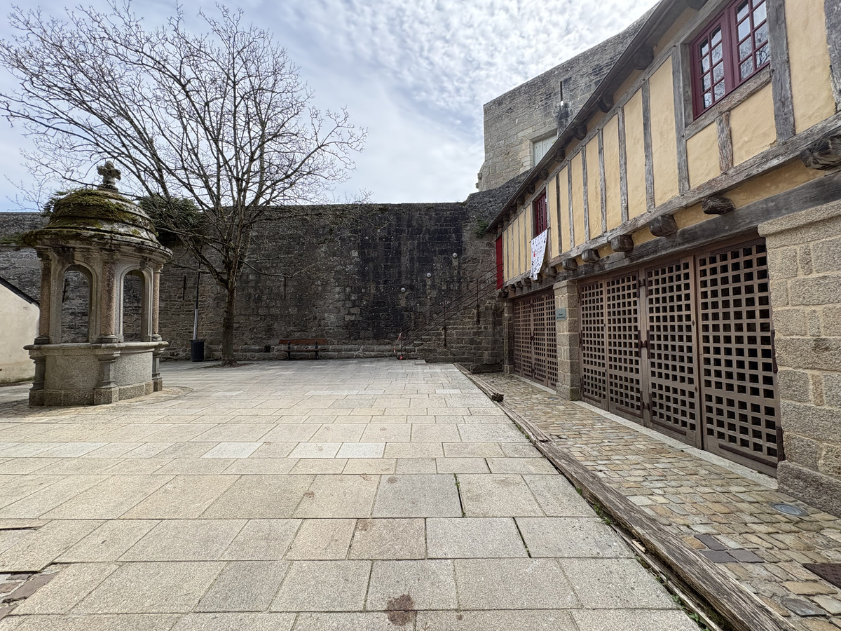 Picture France Concarneau Ville close 2026-04 51 - Saving Ville close