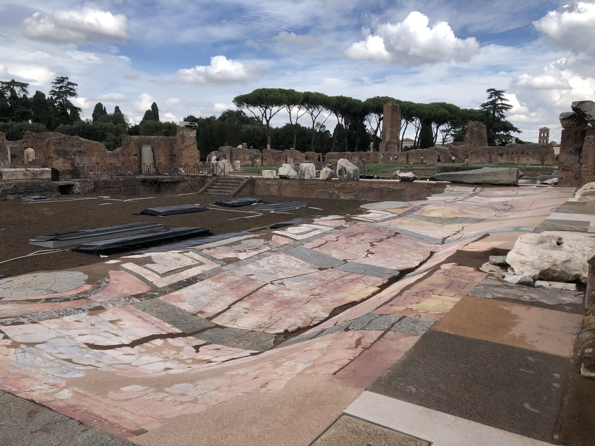 Picture Italy Rome Roman Forum 2024-09 170 - Cheap Room Roman Forum
