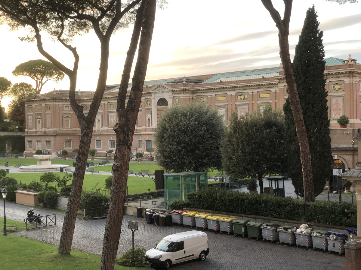 Picture Italy Rome Vatican Museum 2024-09 73 - French Restaurant Vatican Museum