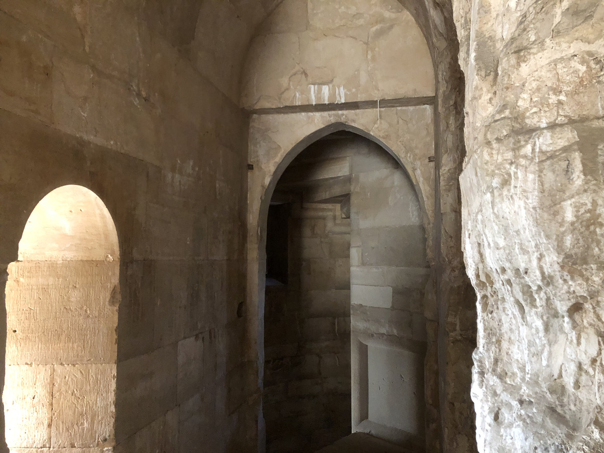 Picture Italy Castel del monte 2024-09 51 - Rain Season Castel del monte