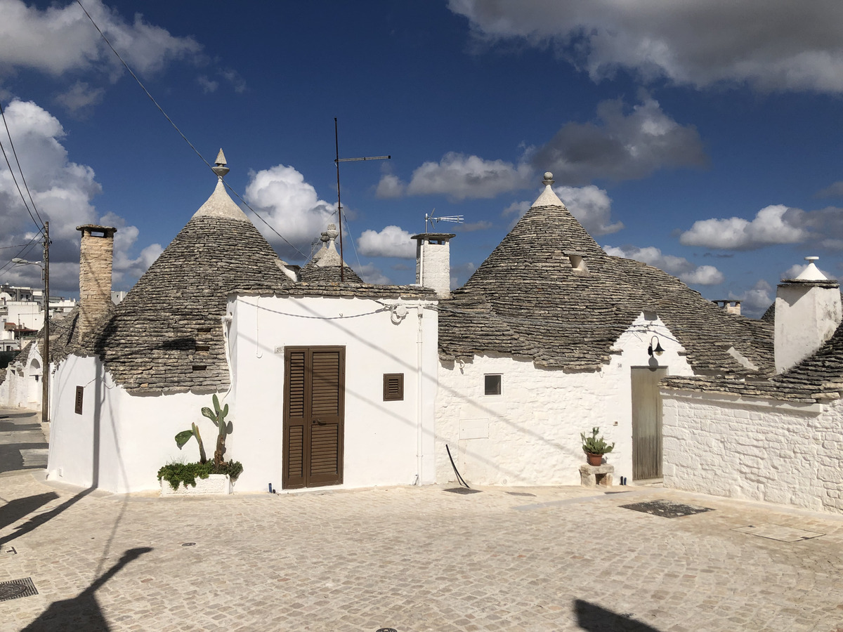 Picture Italy Alberobello 2024-09 76 - Monuments Alberobello