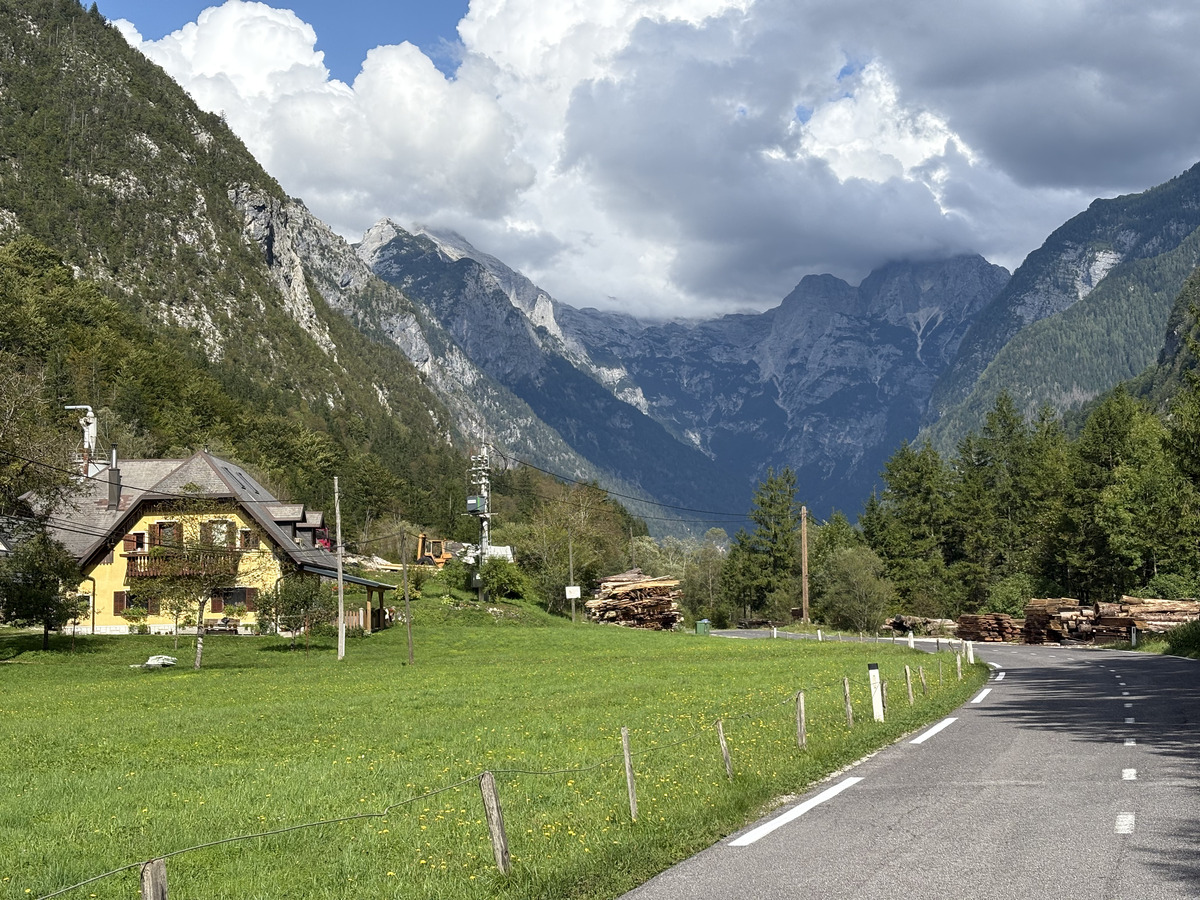 Picture Slovenia Soca River 2025-09 186 - Transport Soca River