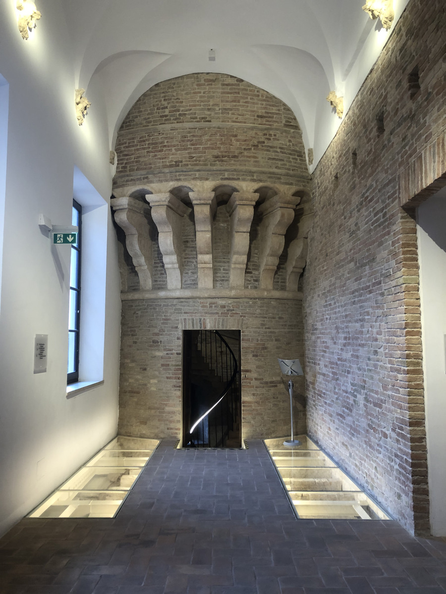 Picture Italy Urbino 2024-09 340 - Monuments Urbino