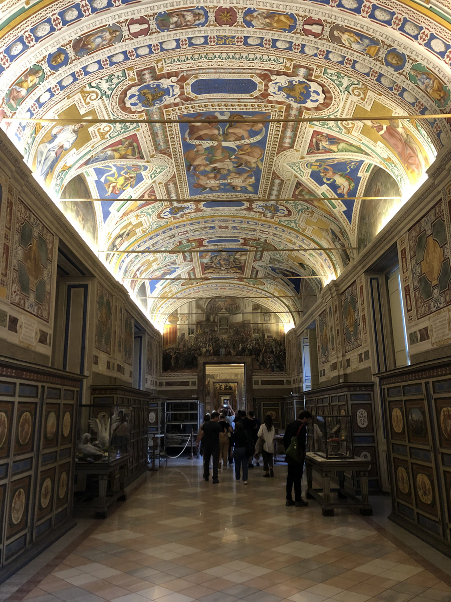 Picture Italy Rome Vatican Museum 2024-09 10 - Winter Vatican Museum