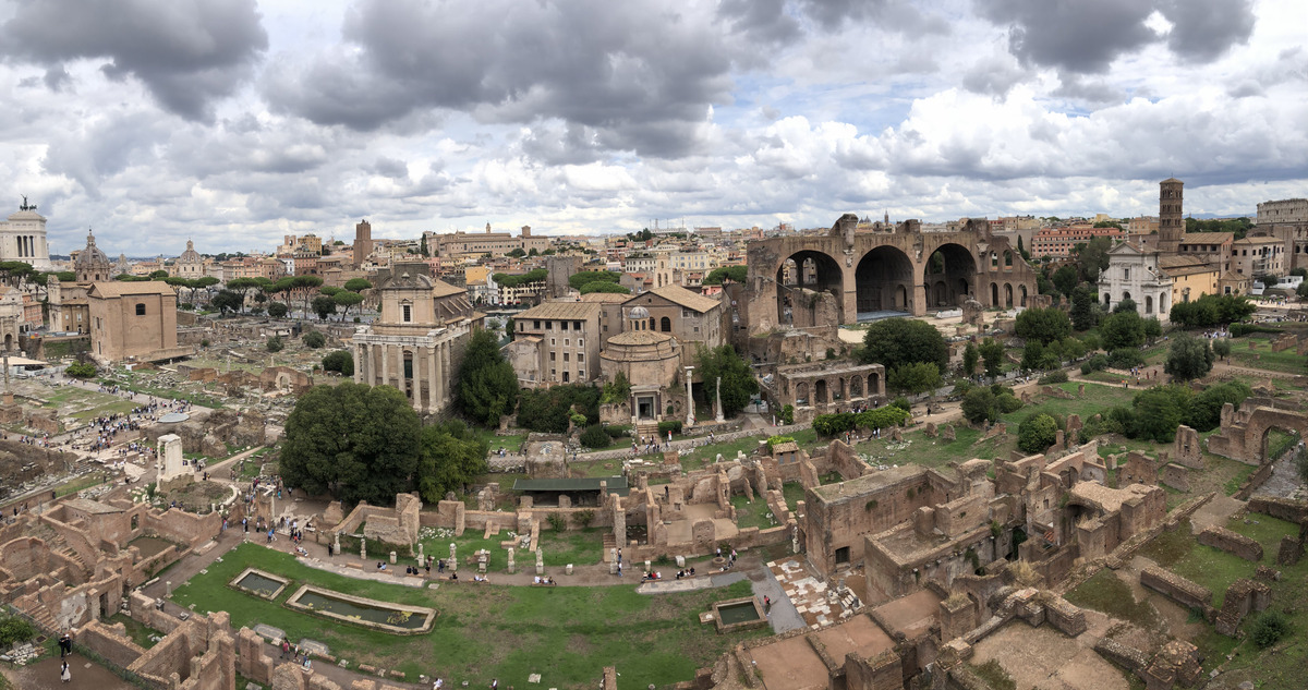 Picture Italy Rome Roman Forum 2024-09 14 - Accomodation Roman Forum