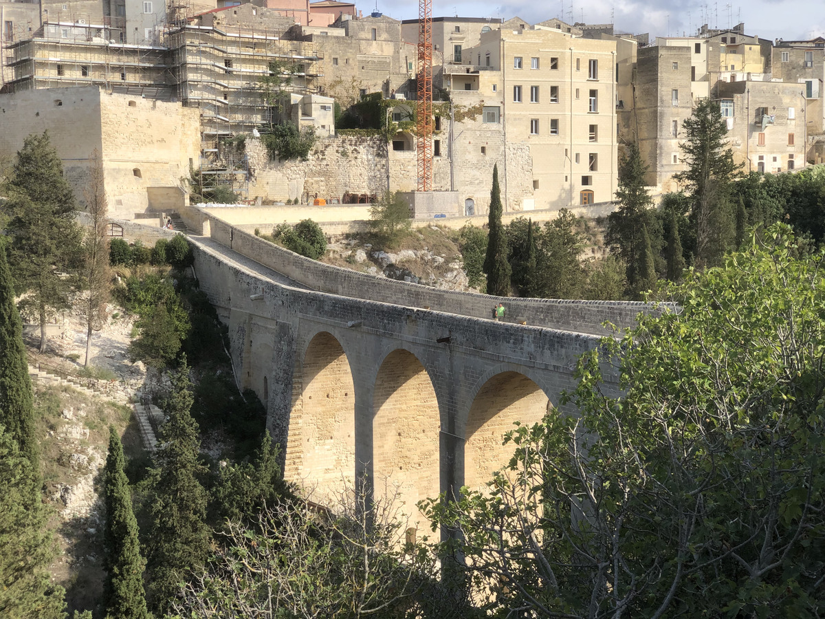 Picture Italy Gravina in Puglia 2024-09 4 - City Sight Gravina in Puglia