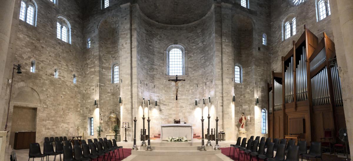 Picture Italy Trani 2024-09 91 - Saving Trani