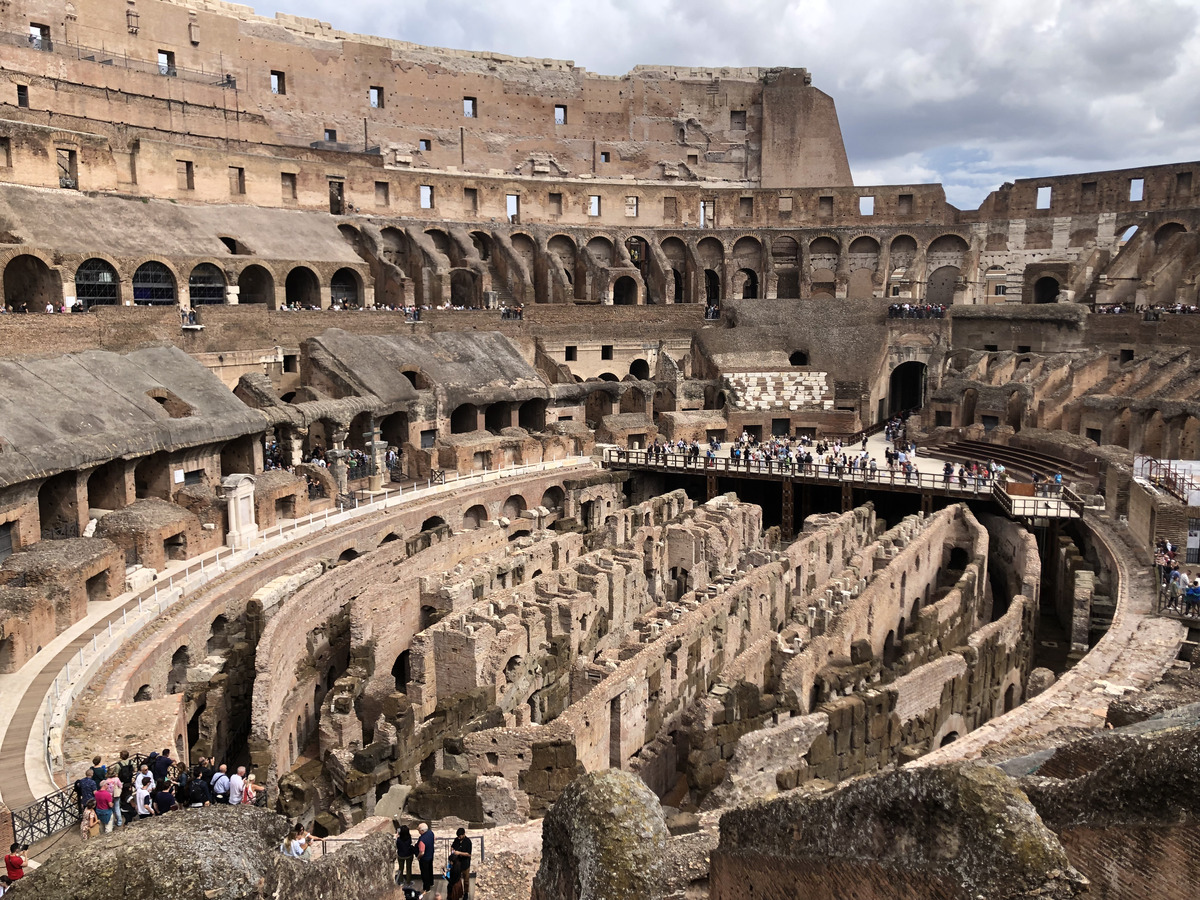 Picture Italy Rome The Colosseum 2024-09 32 - Weather The Colosseum