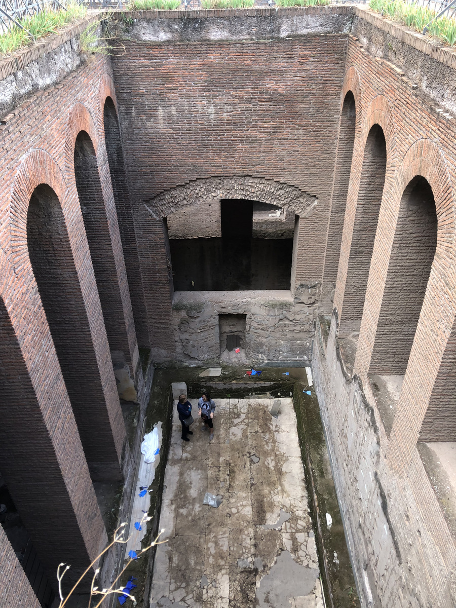 Picture Italy Rome Roman Forum 2024-09 102 - Hotels Roman Forum