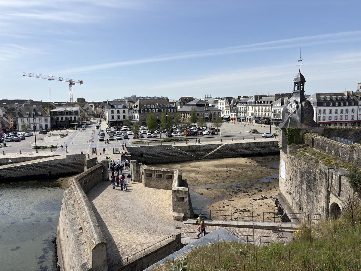 Picture France Concarneau Ville close 2026-04 95 - Streets Ville close