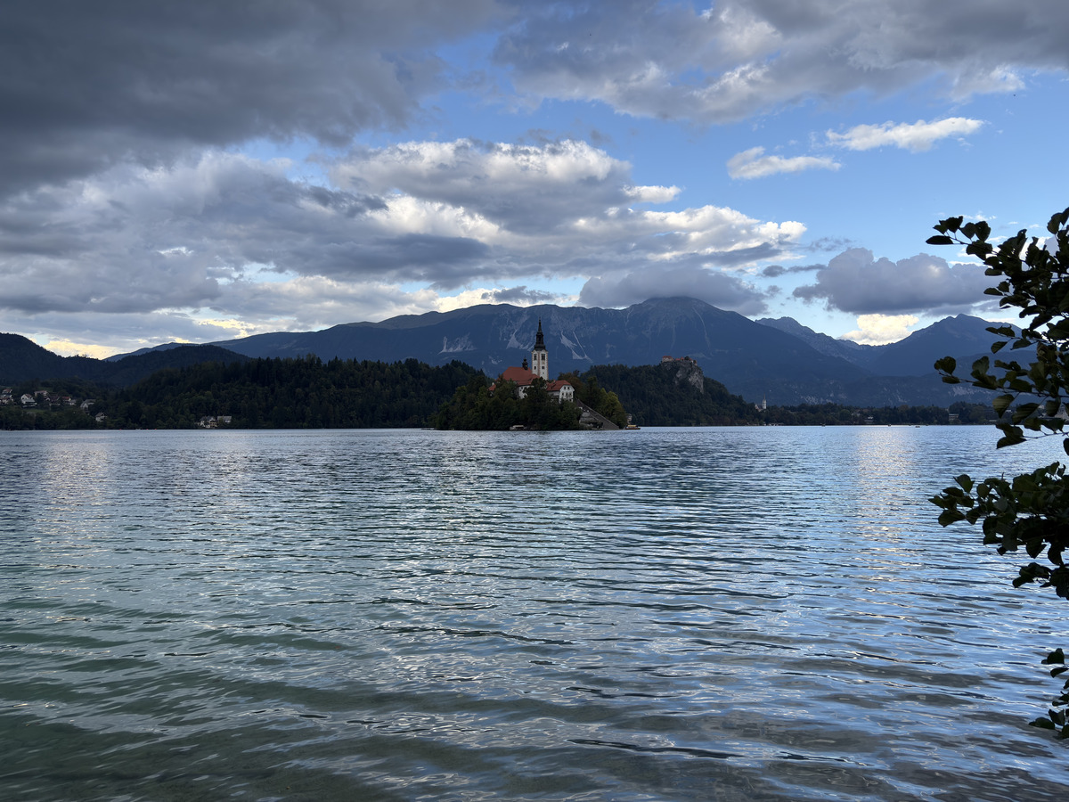 Picture Slovenia Bled 2025-09 16 - To see Bled