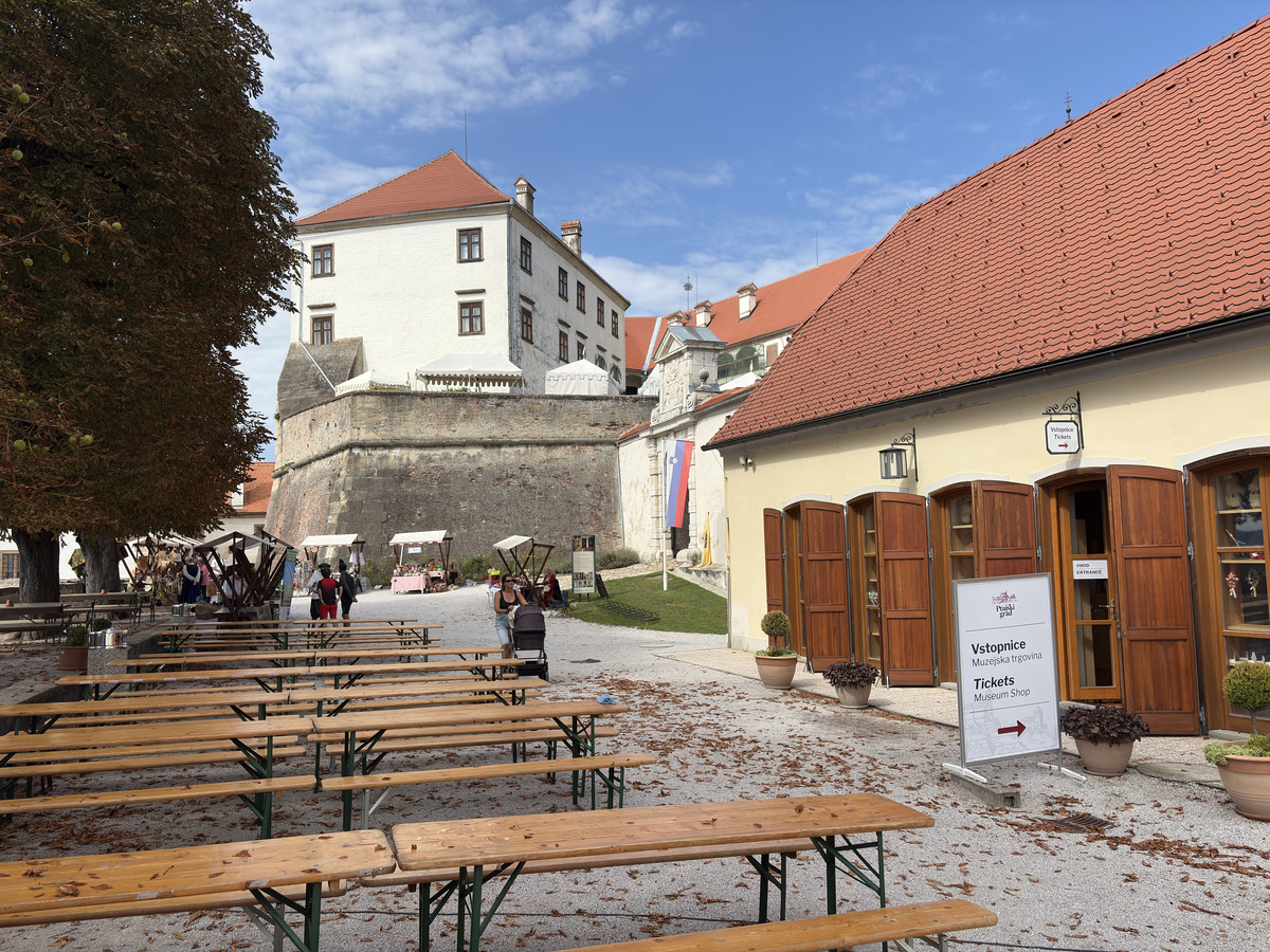 Picture Slovenia Ptuj 2025-09 59 - Street Ptuj