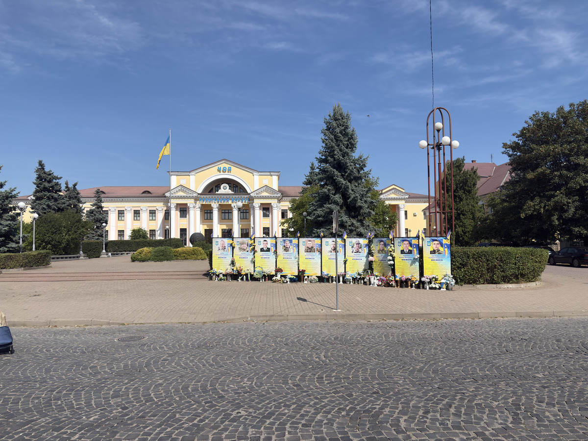 Picture Ukraine Chop to Lviv 2025-09 0 - Resort Chop to Lviv