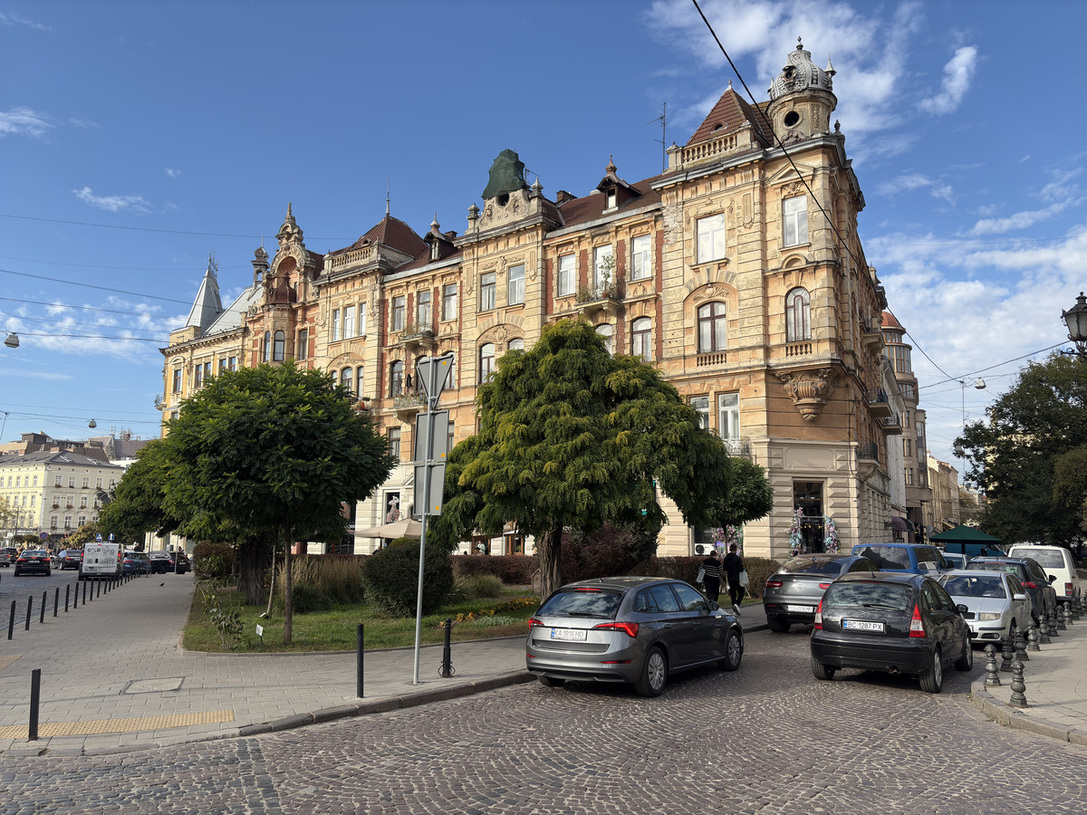 Picture Ukraine Lviv 2024-10 458 - Cheap Room Lviv